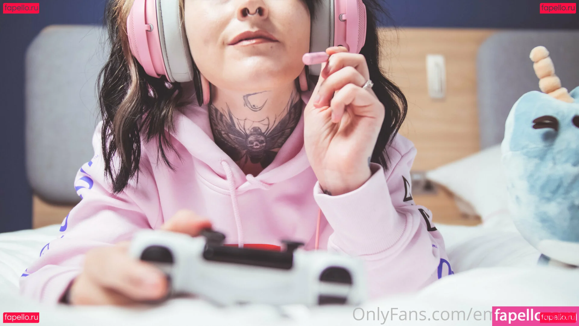 em0ti0naljpg Onlyfans Photo Gallery 