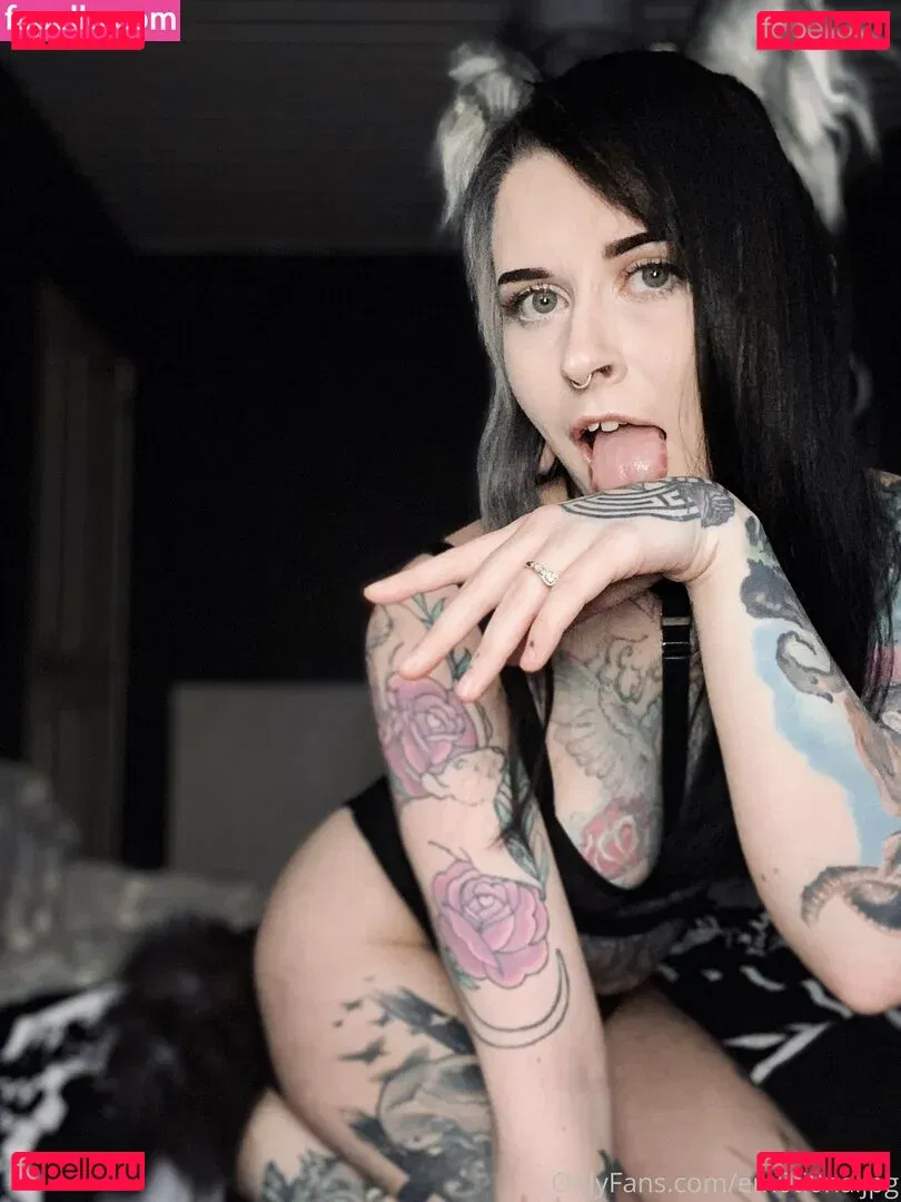 em0ti0naljpg Onlyfans Photo Gallery 