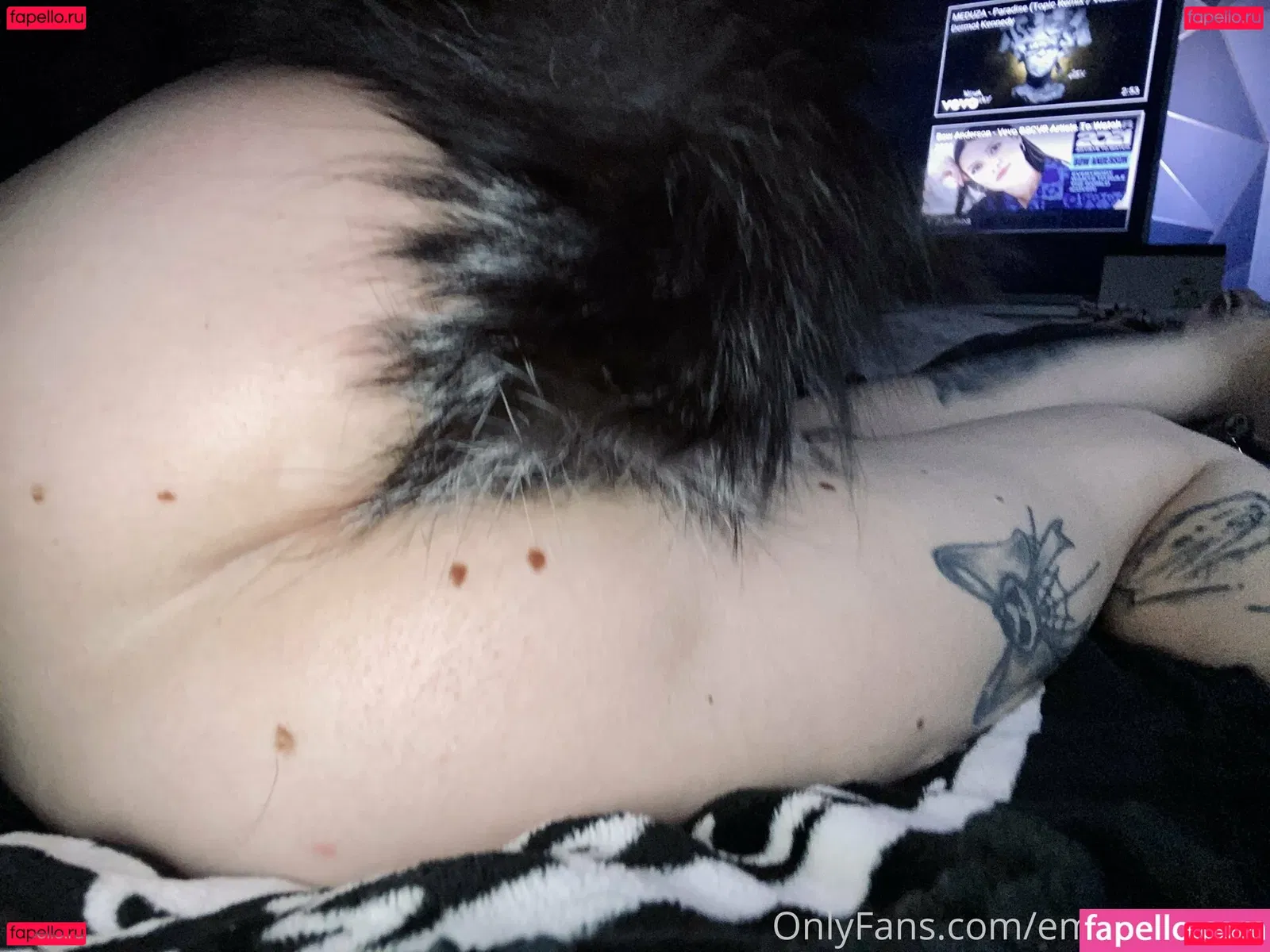 em0ti0naljpg Onlyfans Photo Gallery 