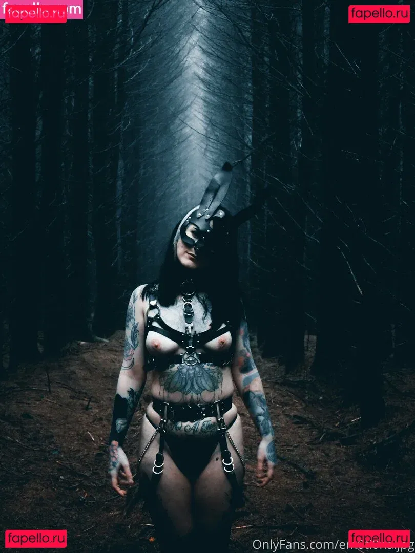 em0ti0naljpg Onlyfans Photo Gallery 