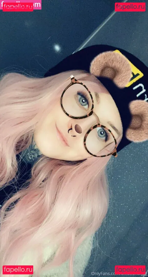 em0ti0naljpg Onlyfans Photo Gallery 