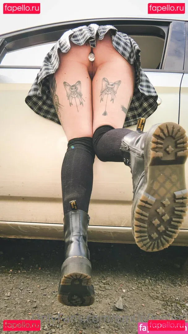 em0ti0naljpg Onlyfans Photo Gallery 