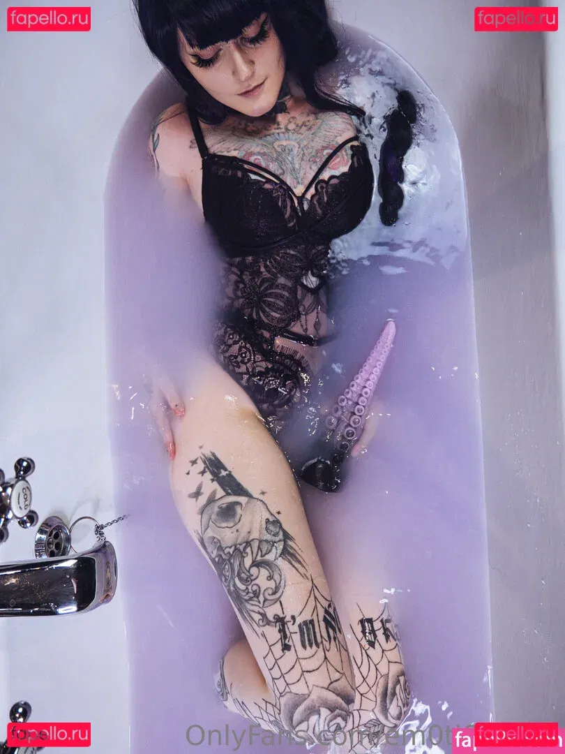 em0ti0naljpg Onlyfans Photo Gallery 