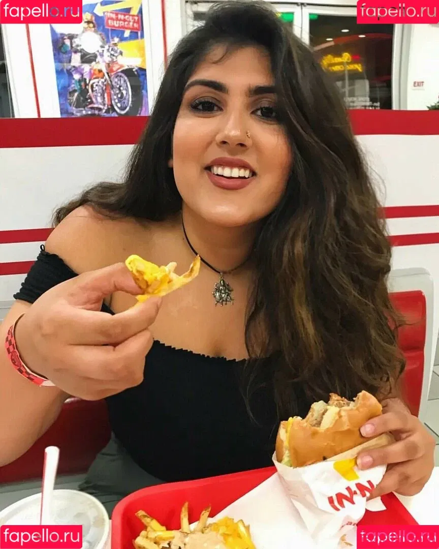 Sanjana Onlyfans Photo Gallery 