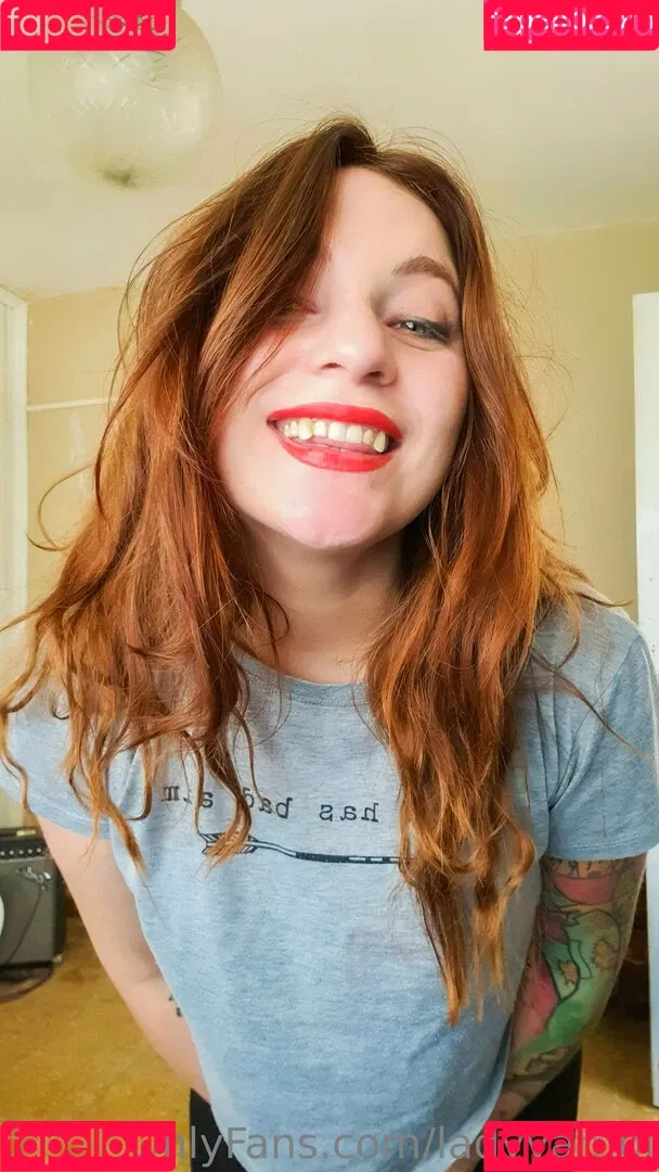 goat.redhead Onlyfans Photo Gallery 