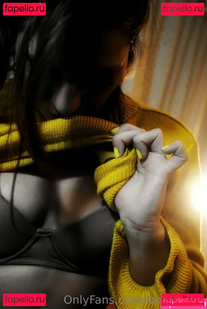 goat.redhead Onlyfans Photo Gallery 