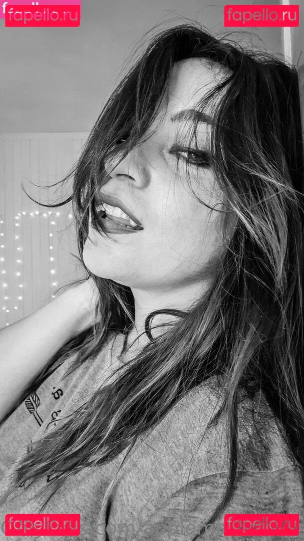 goat.redhead Onlyfans Photo Gallery 