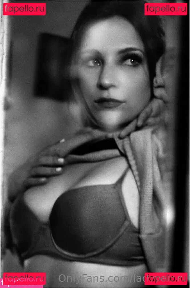 goat.redhead Onlyfans Photo Gallery 