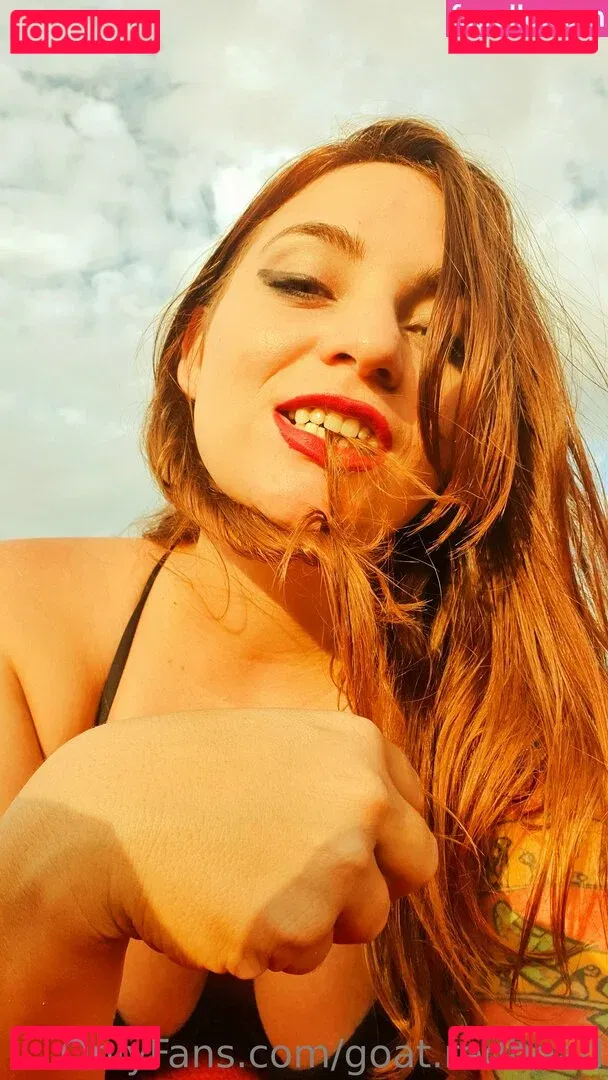 goat.redhead Onlyfans Photo Gallery 
