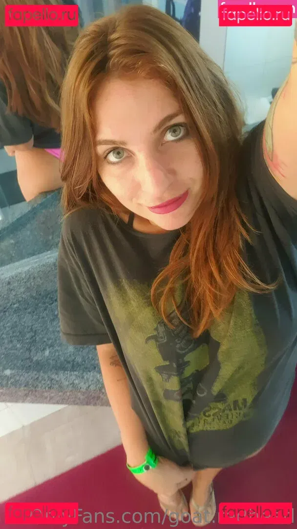 goat.redhead Onlyfans Photo Gallery 