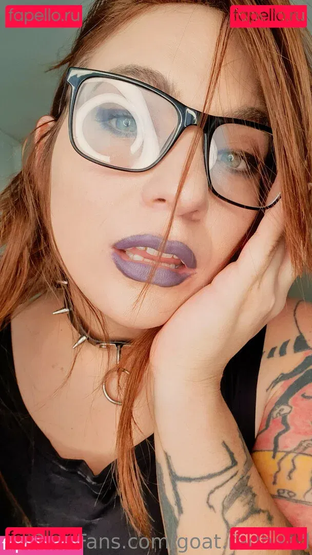 goat.redhead Onlyfans Photo Gallery 