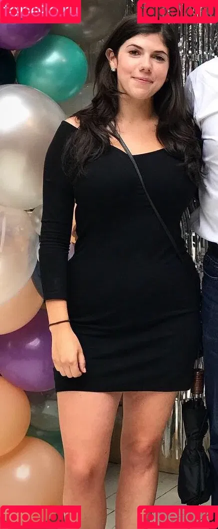 Emily H. Barry Onlyfans Photo Gallery 