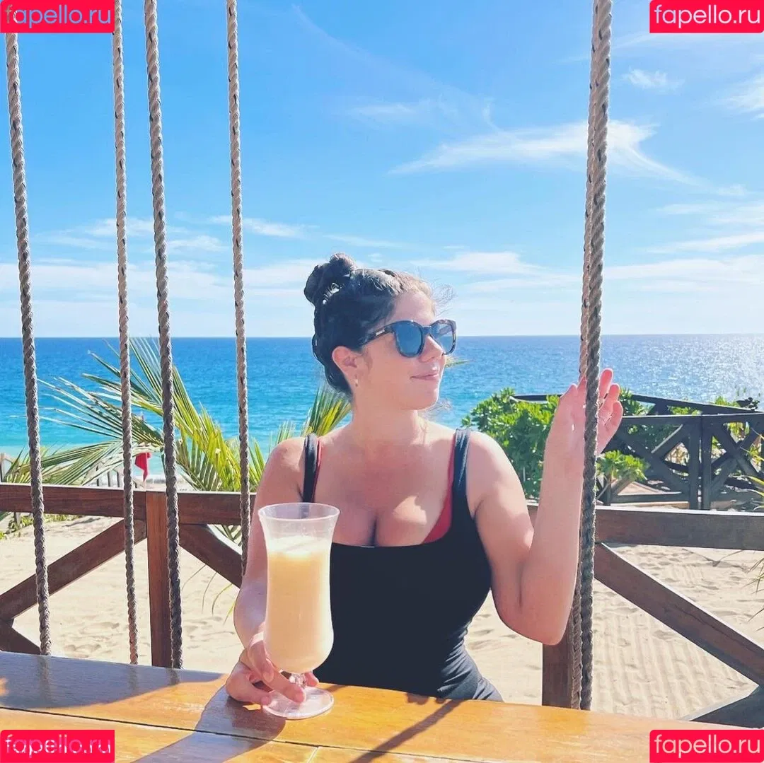 Emily H. Barry Onlyfans Photo Gallery 