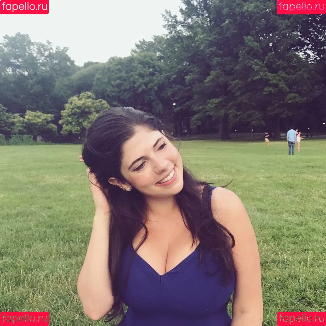 Emily H. Barry Onlyfans Photo Gallery 