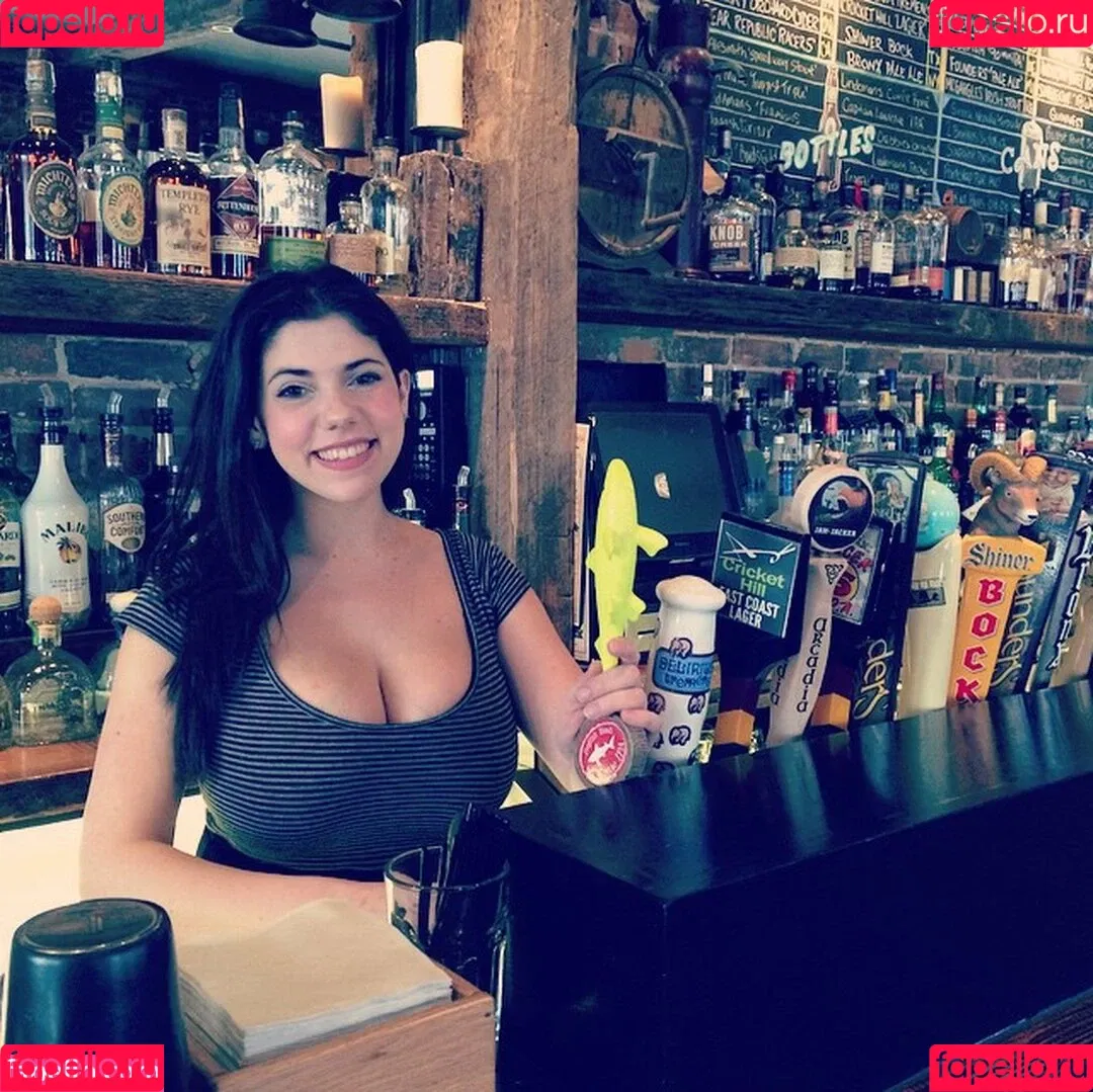 Emily H. Barry Onlyfans Photo Gallery 