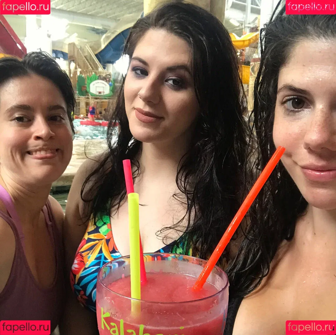 Emily H. Barry Onlyfans Photo Gallery 