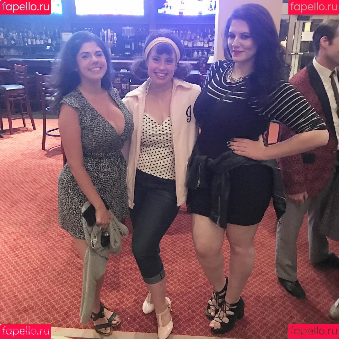 Emily H. Barry Onlyfans Photo Gallery 