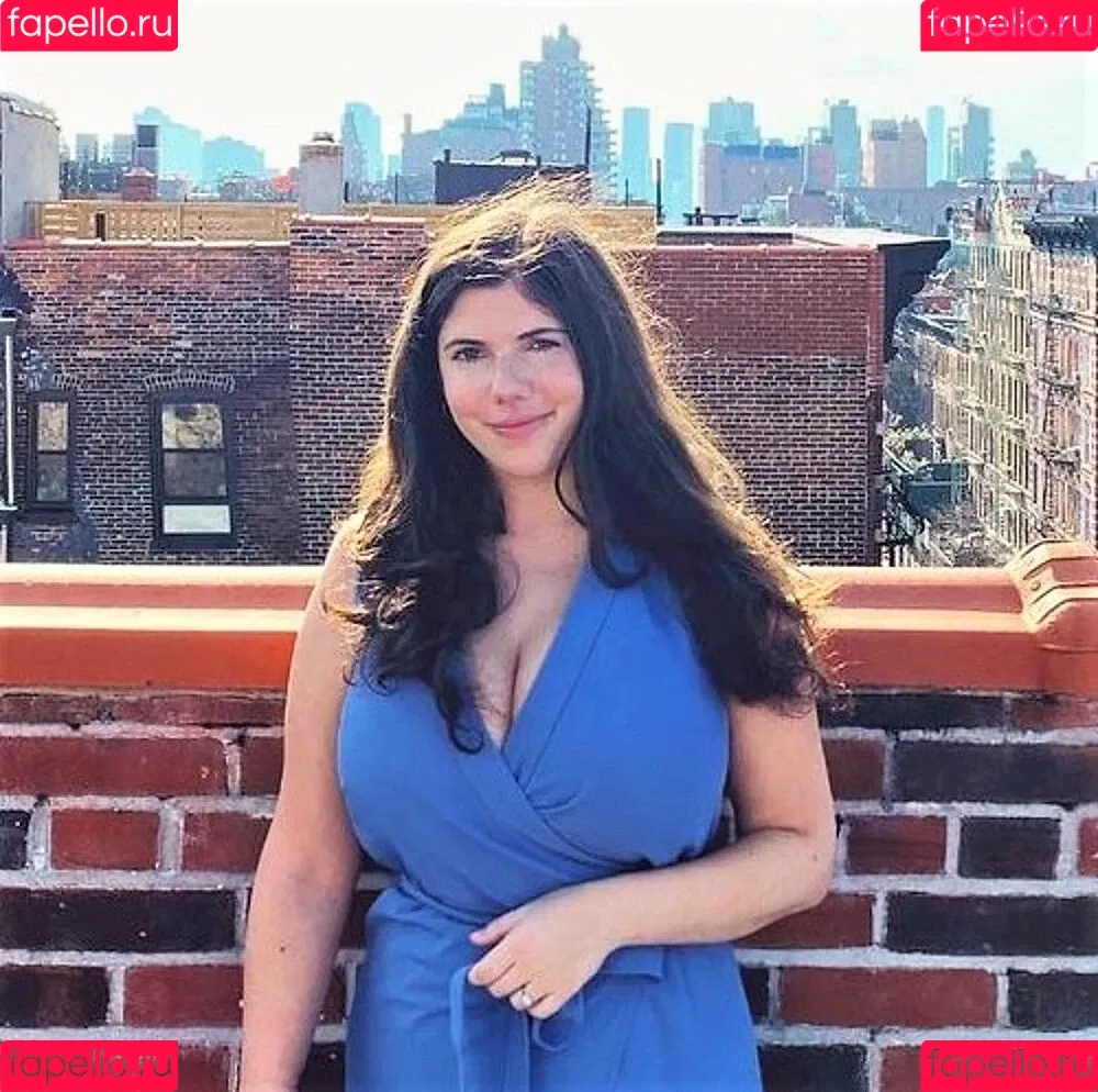 Emily H. Barry Onlyfans Photo Gallery 