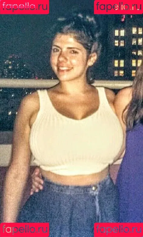 Emily H. Barry Onlyfans Photo Gallery 