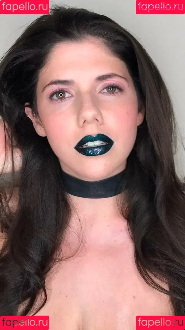 Emily H. Barry Onlyfans Photo Gallery 
