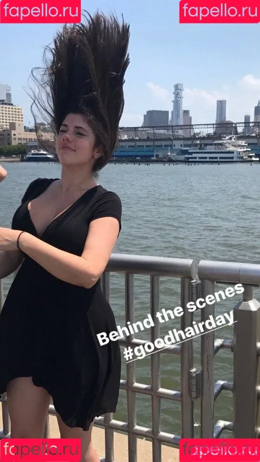Emily H. Barry Onlyfans Photo Gallery 