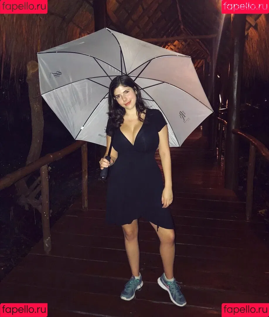 Emily H. Barry Onlyfans Photo Gallery 