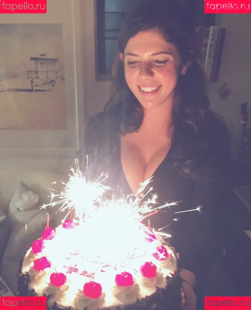 Emily H. Barry Onlyfans Photo Gallery 