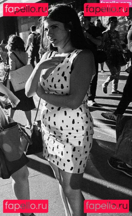 Emily H. Barry Onlyfans Photo Gallery 