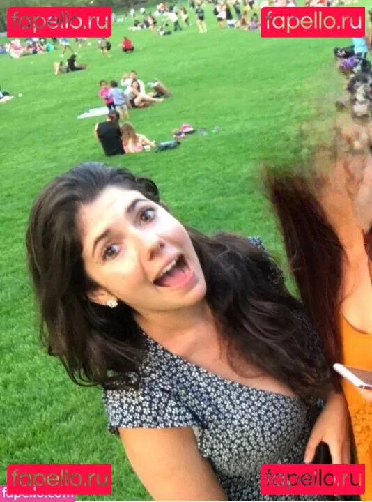 Emily H. Barry Onlyfans Photo Gallery 