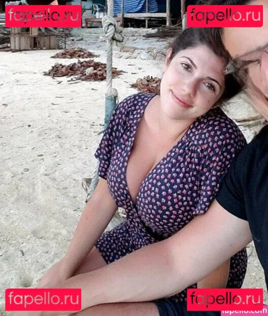 Emily H. Barry Onlyfans Photo Gallery 