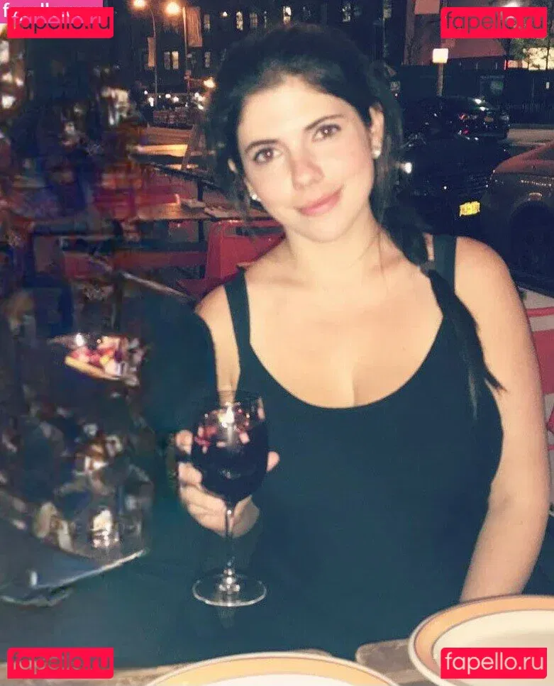 Emily H. Barry Onlyfans Photo Gallery 