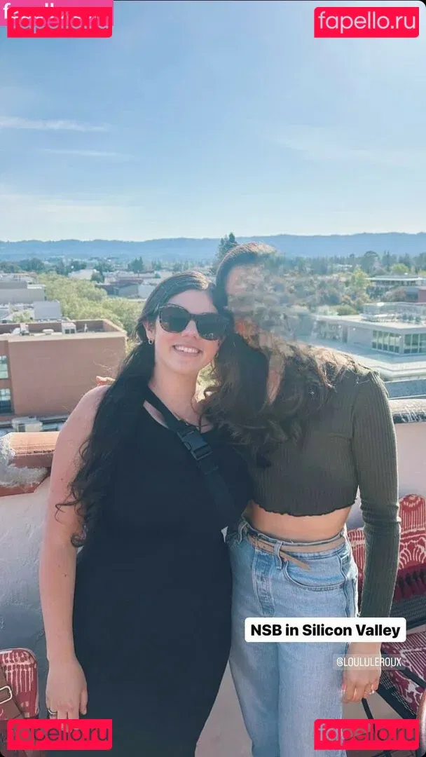 Emily H. Barry Onlyfans Photo Gallery 