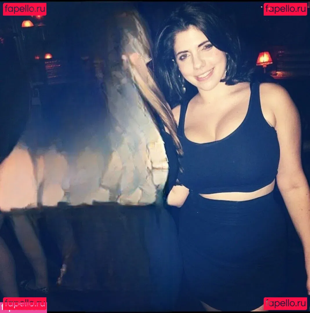 Emily H. Barry Onlyfans Photo Gallery 