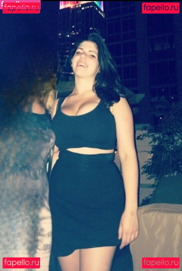 Emily H. Barry Onlyfans Photo Gallery 