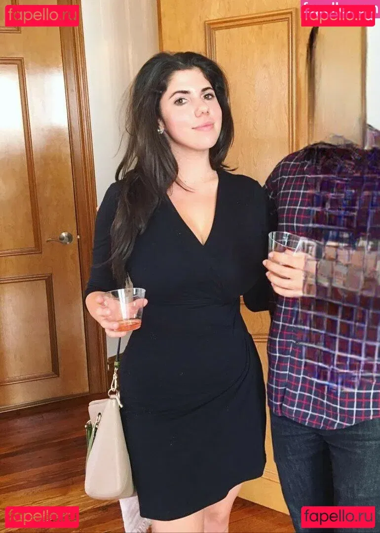 Emily H. Barry Onlyfans Photo Gallery 