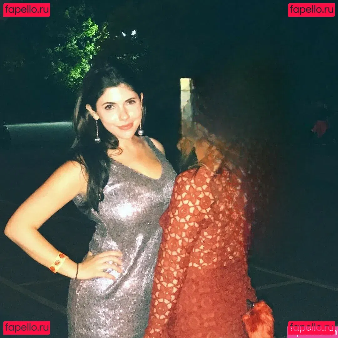 Emily H. Barry Onlyfans Photo Gallery 