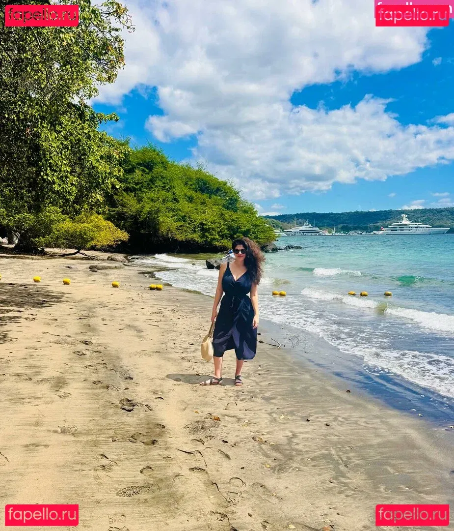 Emily H. Barry Onlyfans Photo Gallery 