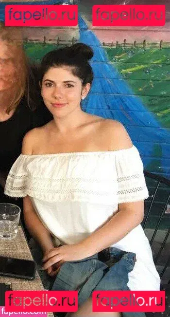 Emily H. Barry Onlyfans Photo Gallery 