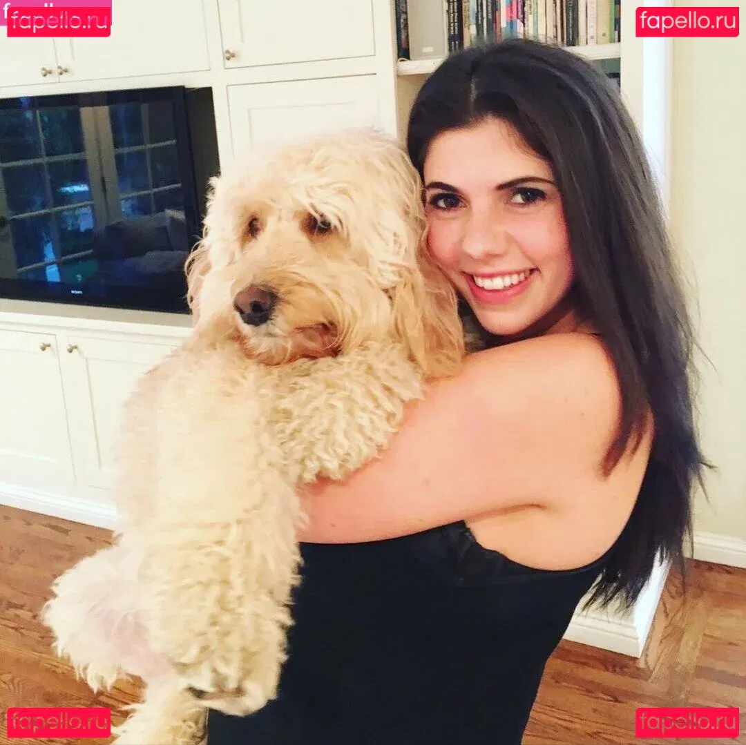 Emily H. Barry Onlyfans Photo Gallery 