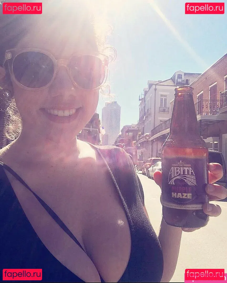 Emily H. Barry Onlyfans Photo Gallery 