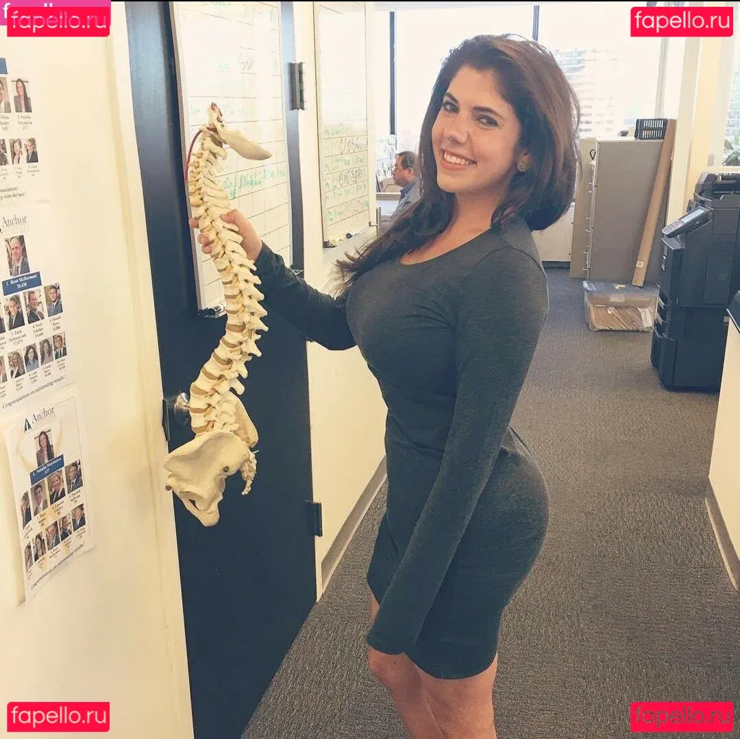 Emily H. Barry Onlyfans Photo Gallery 