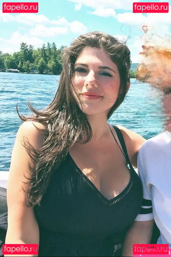 Emily H. Barry Onlyfans Photo Gallery 