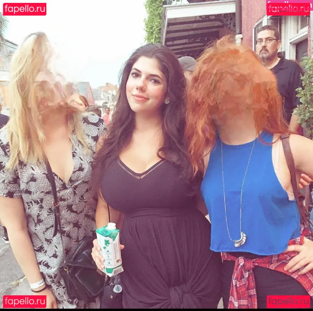 Emily H. Barry Onlyfans Photo Gallery 