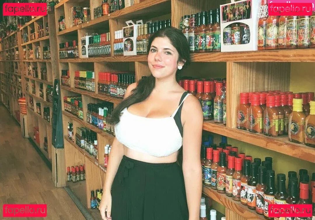 Emily H. Barry Onlyfans Photo Gallery 