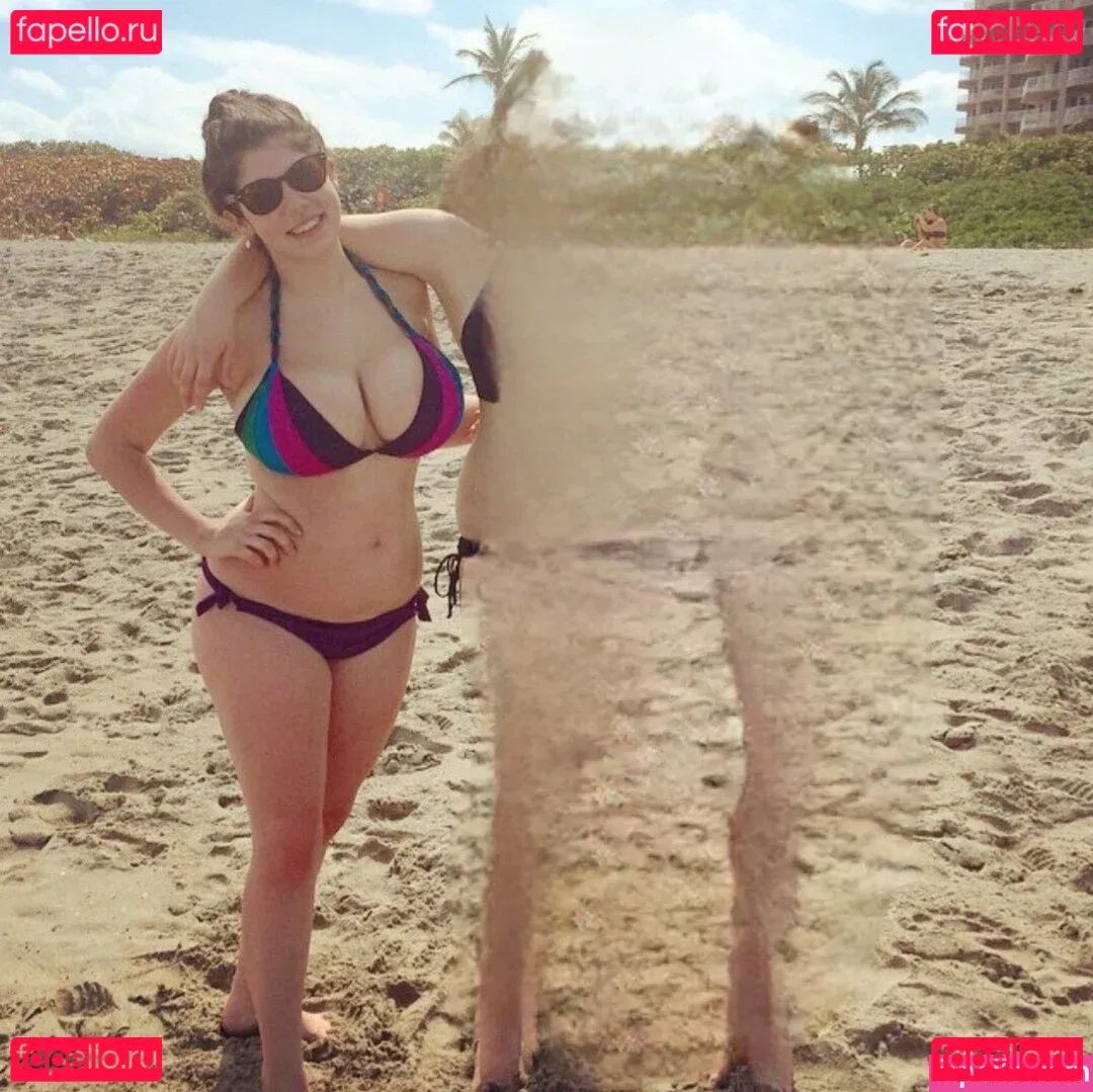 Emily H. Barry Onlyfans Photo Gallery 