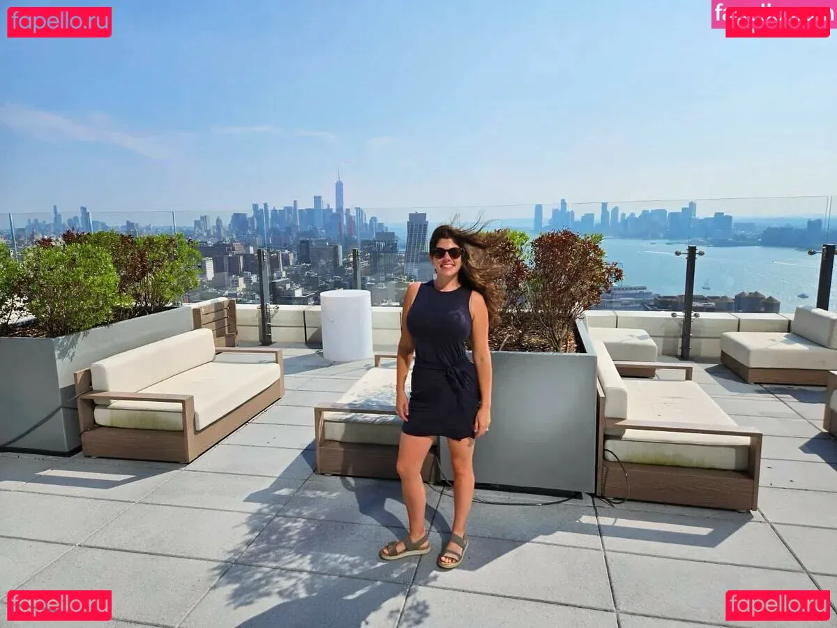 Emily H. Barry Onlyfans Photo Gallery 