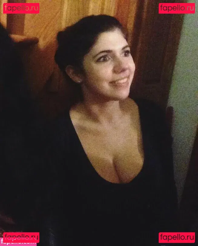 Emily H. Barry Onlyfans Photo Gallery 