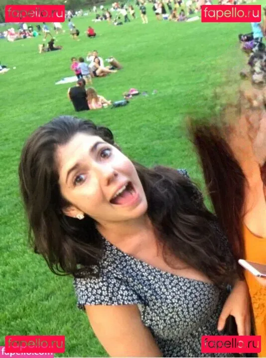 Emily H. Barry Onlyfans Photo Gallery 