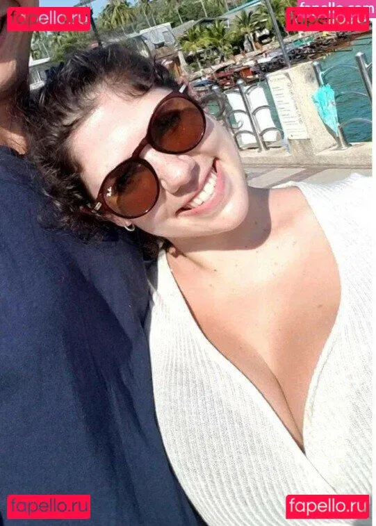 Emily H. Barry Onlyfans Photo Gallery 