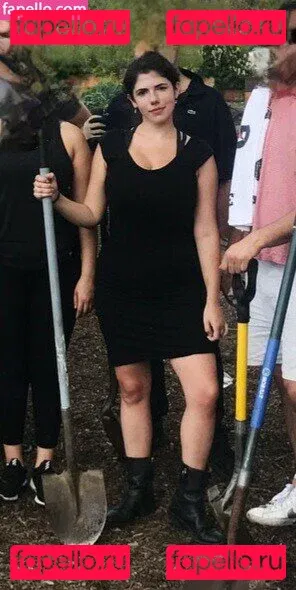 Emily H. Barry Onlyfans Photo Gallery 